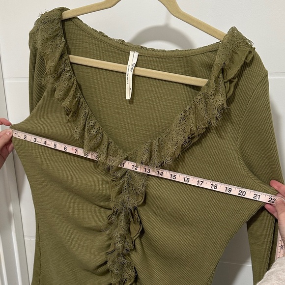 Anthropologie Olive Ruffle Long Sleeve Top - Picture 7 of 8